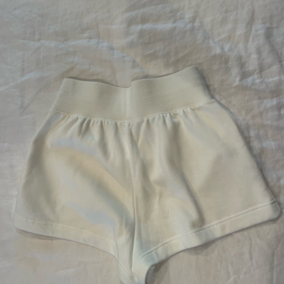 New Nike fleece shorts - Picture 3 of 4